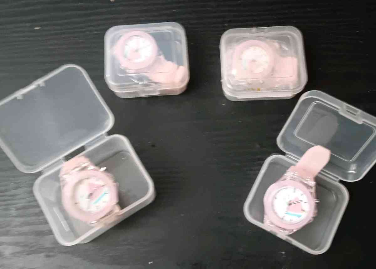 PINK FASHION STYLE KIDS WATCHES