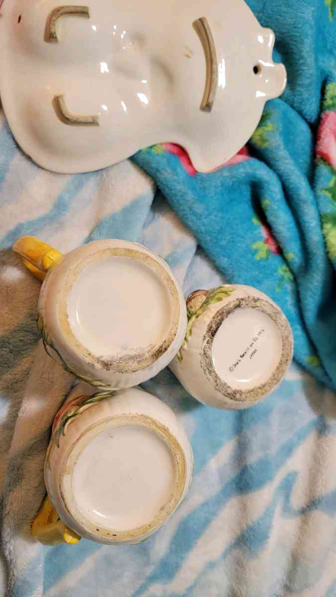 Vintage Merry Mushroom Drinkware