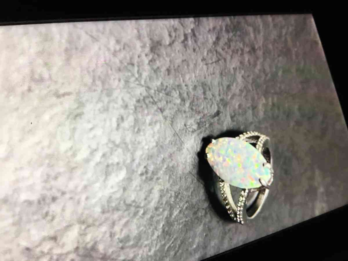 womans sterling silver ring size 8