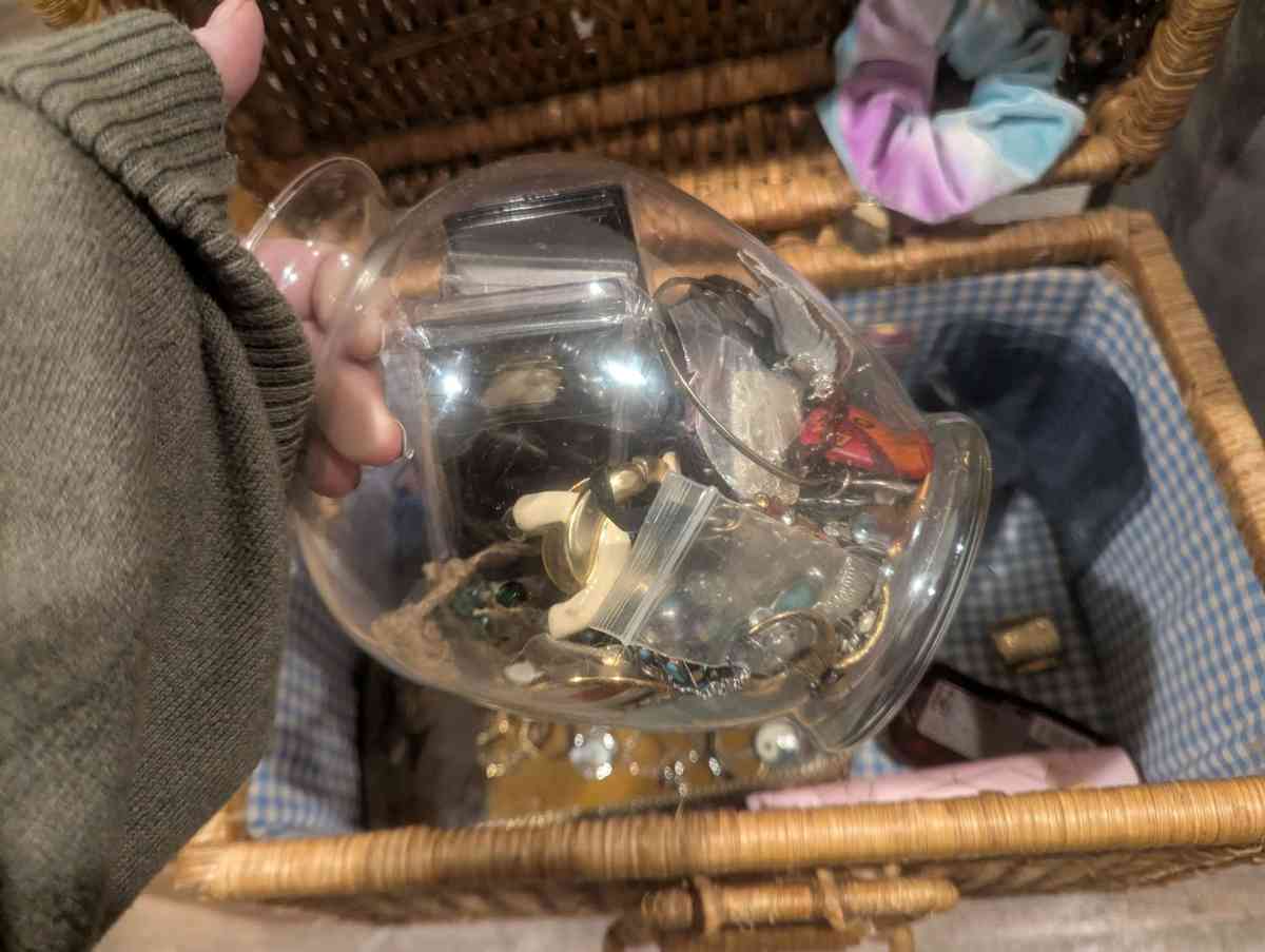 garage sale bunch of random stuff