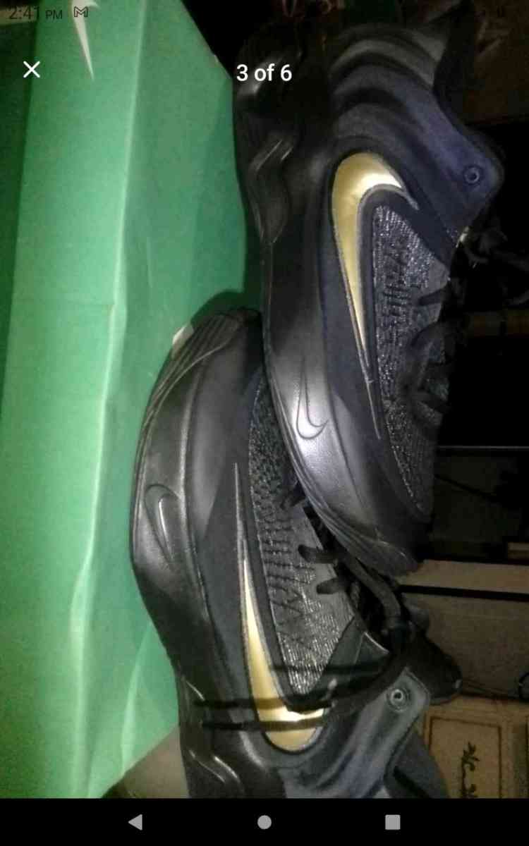 Nike Giannis Immortality 4 Size 10 Men