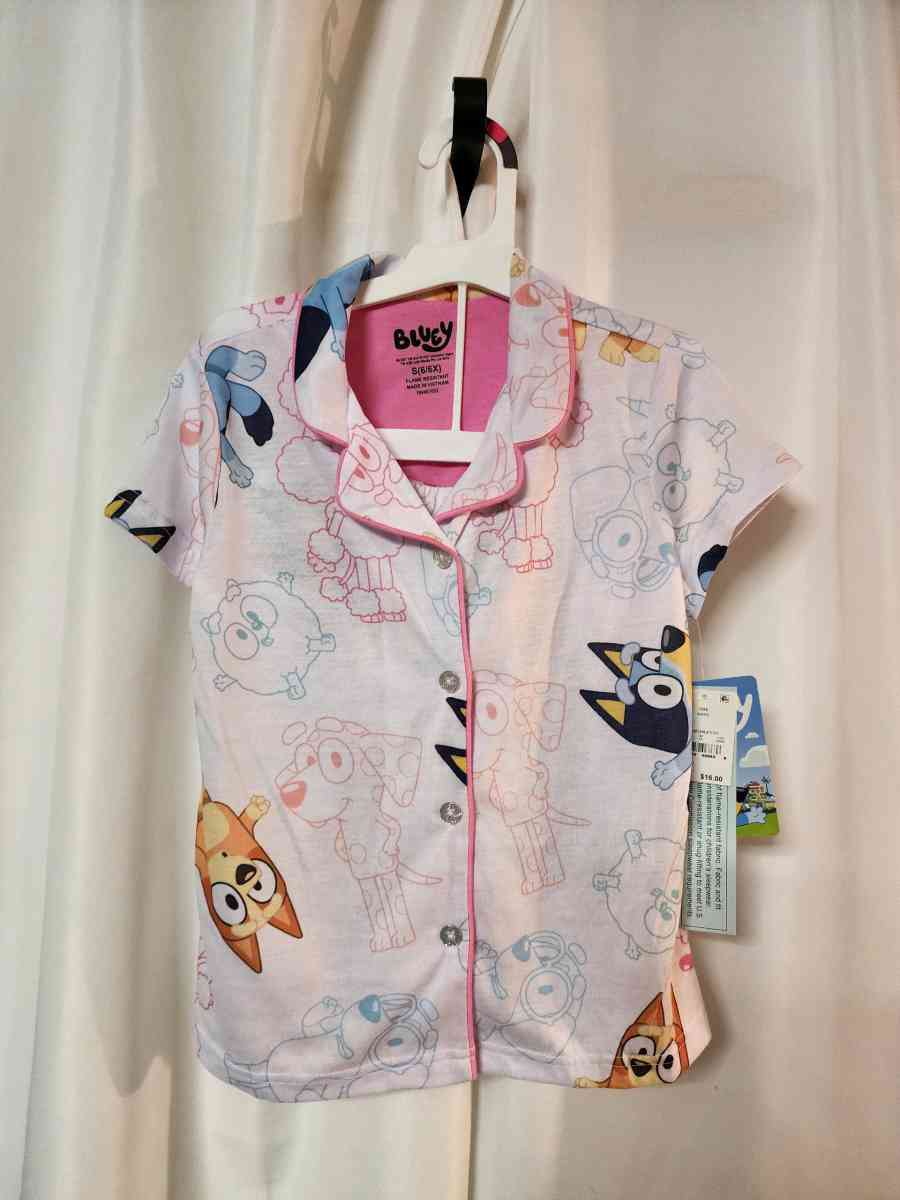 Bluey PJs set 6x 2 available