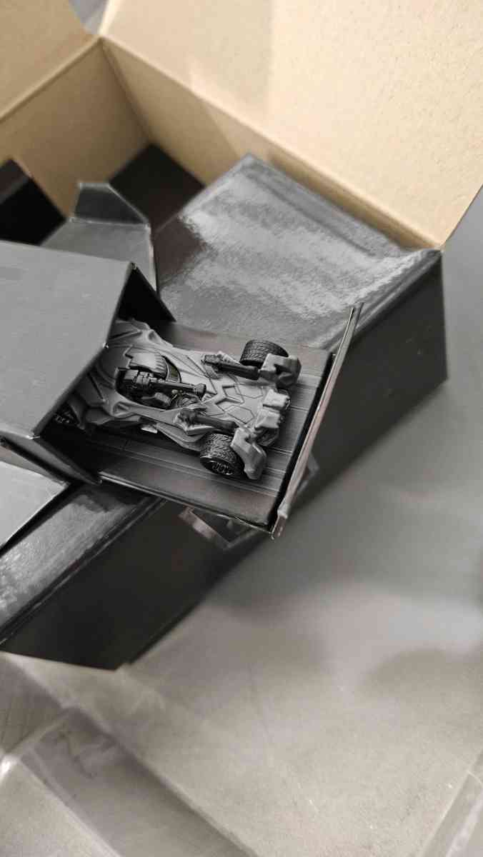 2017 SDCC Hot Wheels Batman Justice League Batmobile2017 SDC