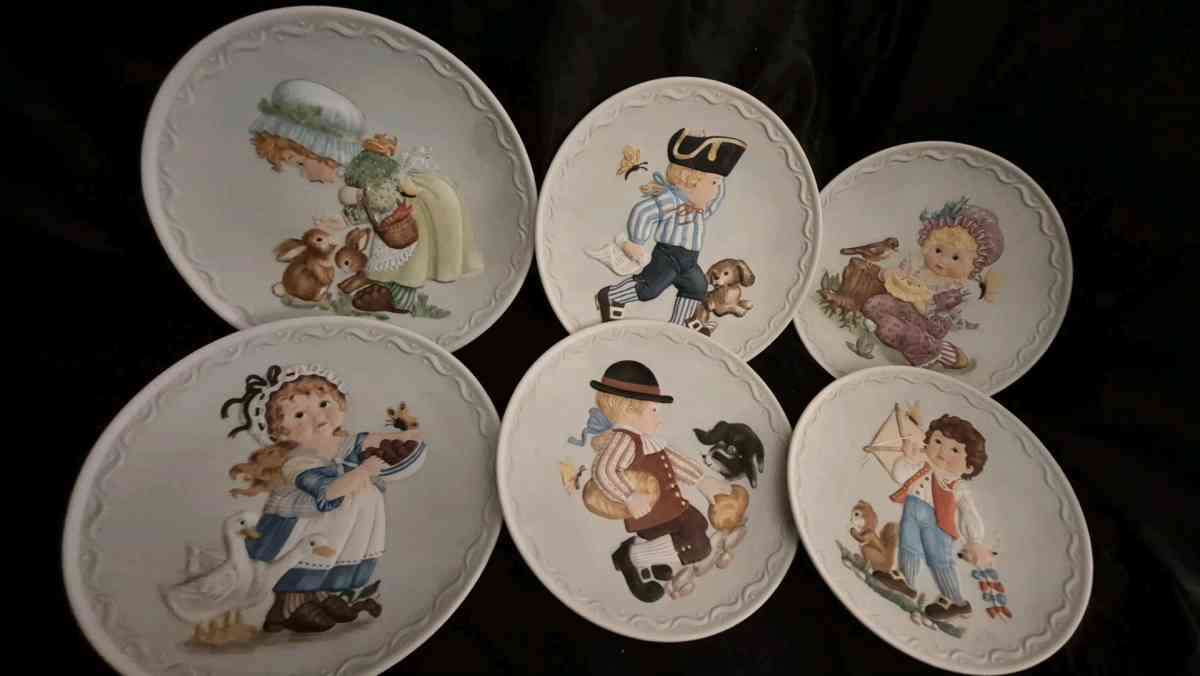 1982 LIMITED EDITION COBBLESTONE KIDS CERAMIC COLLECTIBLES