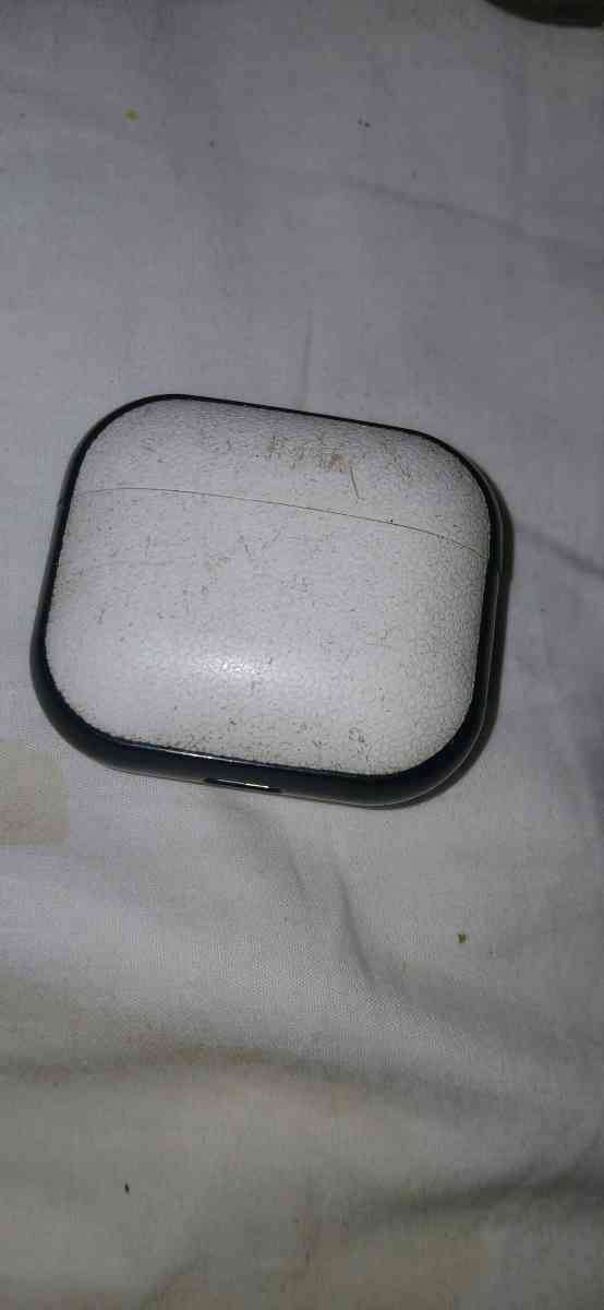 off brand blue tooth wireless earbuds