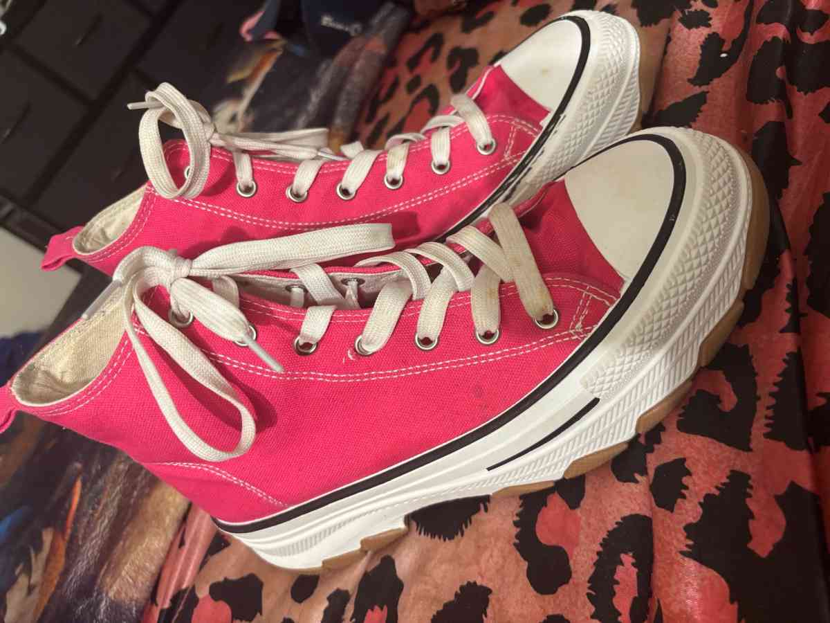 pink converses shoes