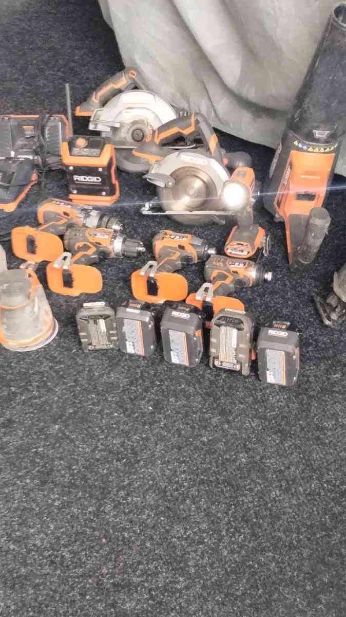 Ridge 20volt assorted power tools all work good condition
