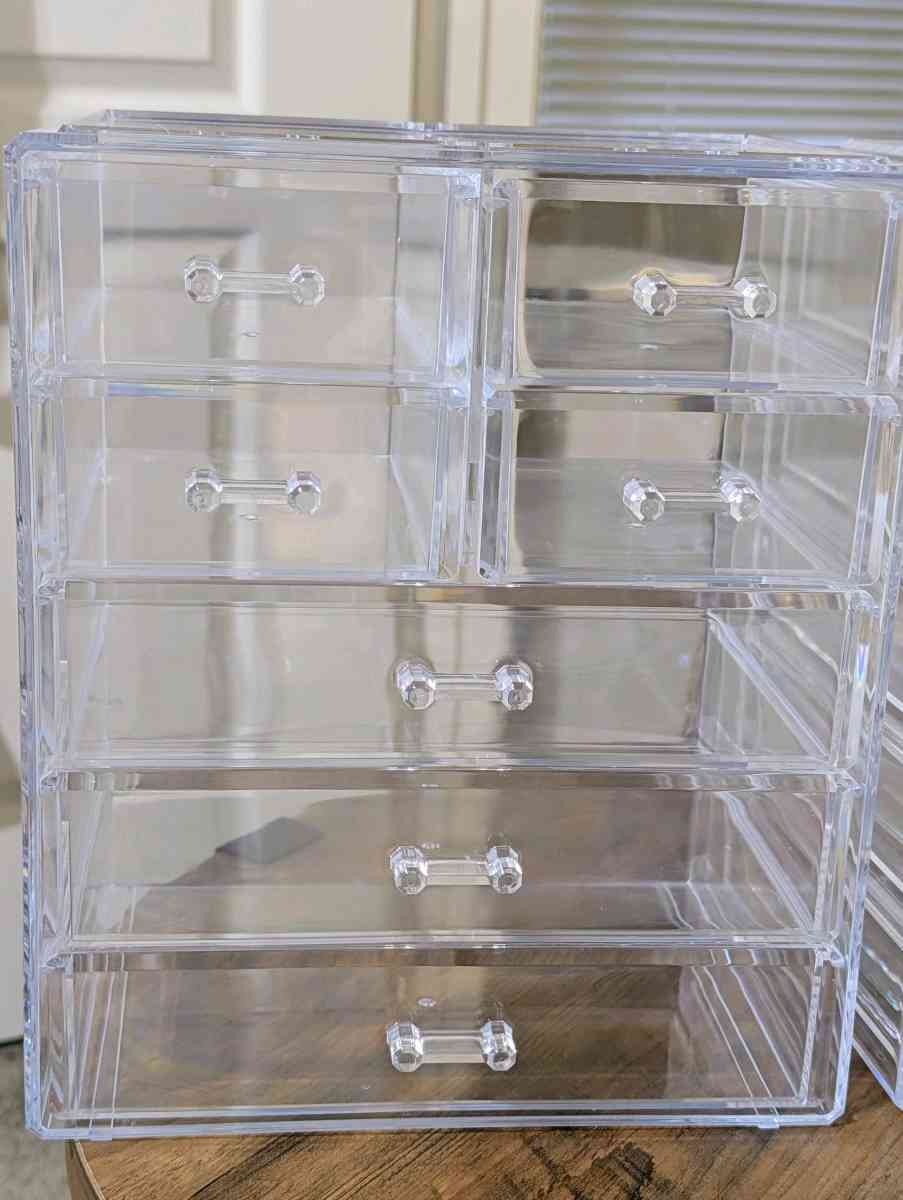 Jewelry  Makeup Cosmetics Organizer