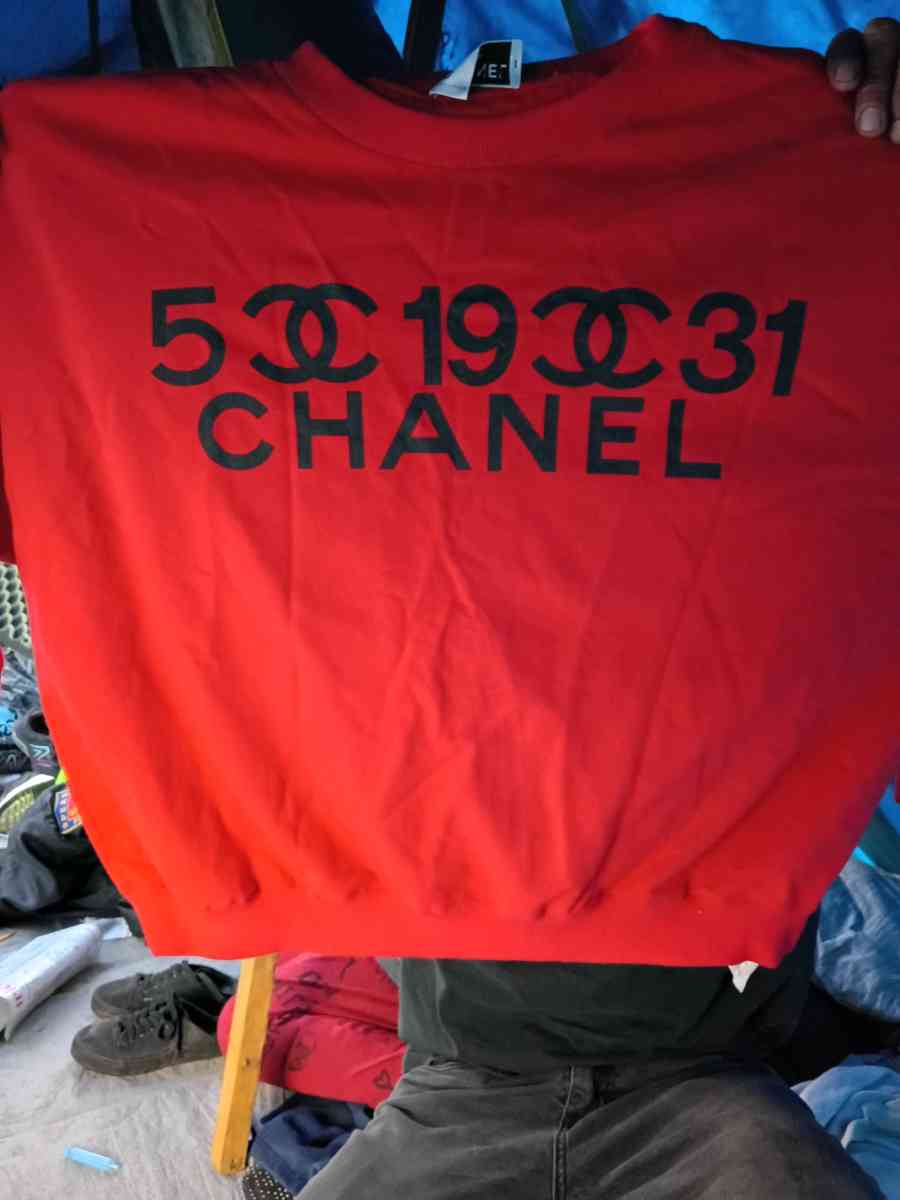 Chanel sweatshirt