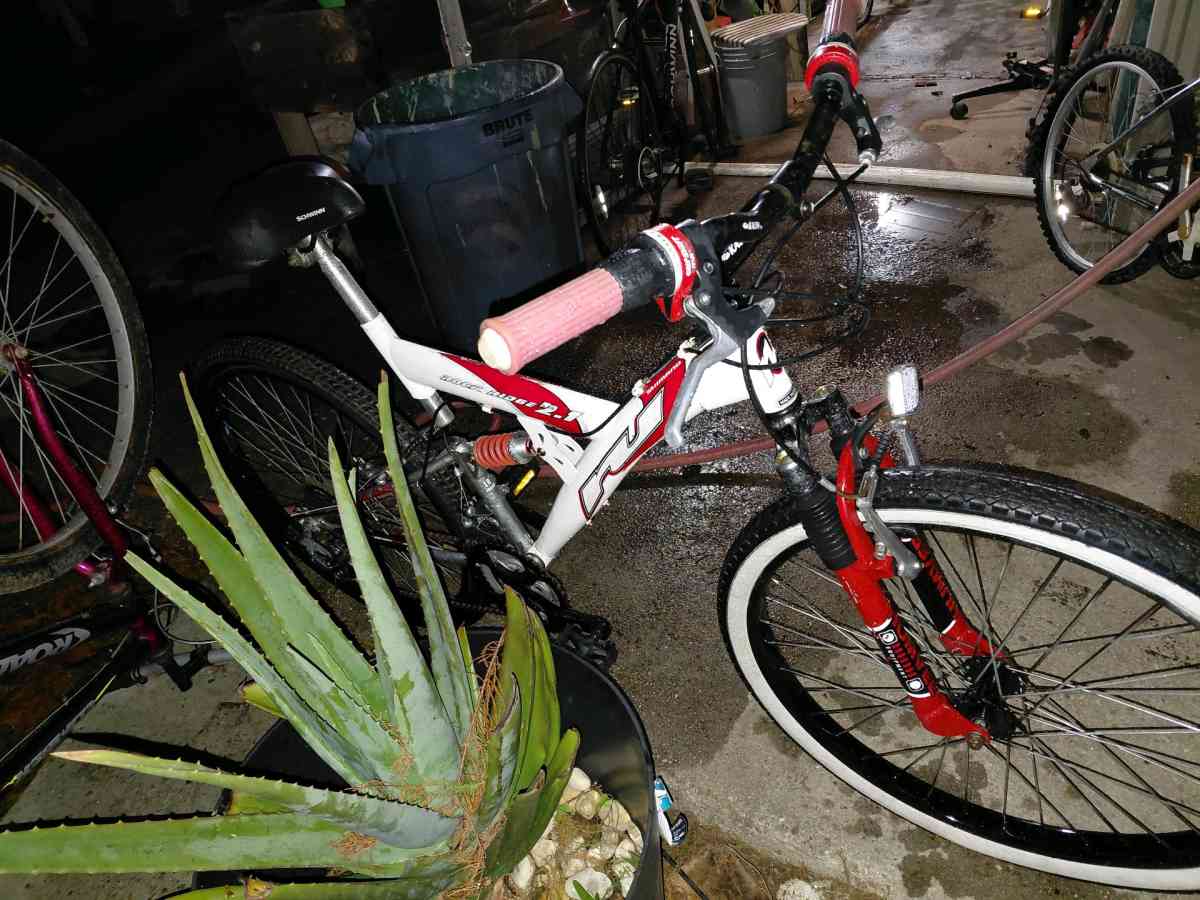 ROCK RIDGE SHIMANO BIKE