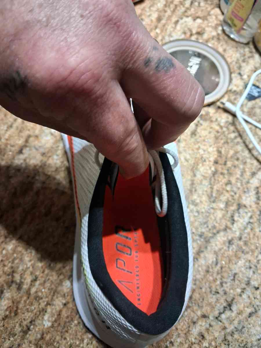 Nike shoes V A POR size 11