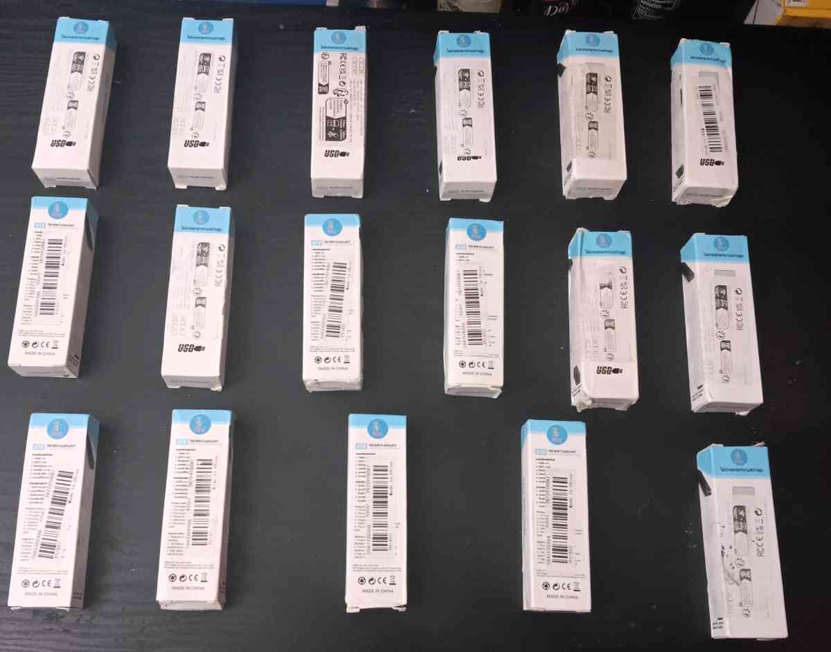 PAE MINI FLASHLIGHT POWER BANK