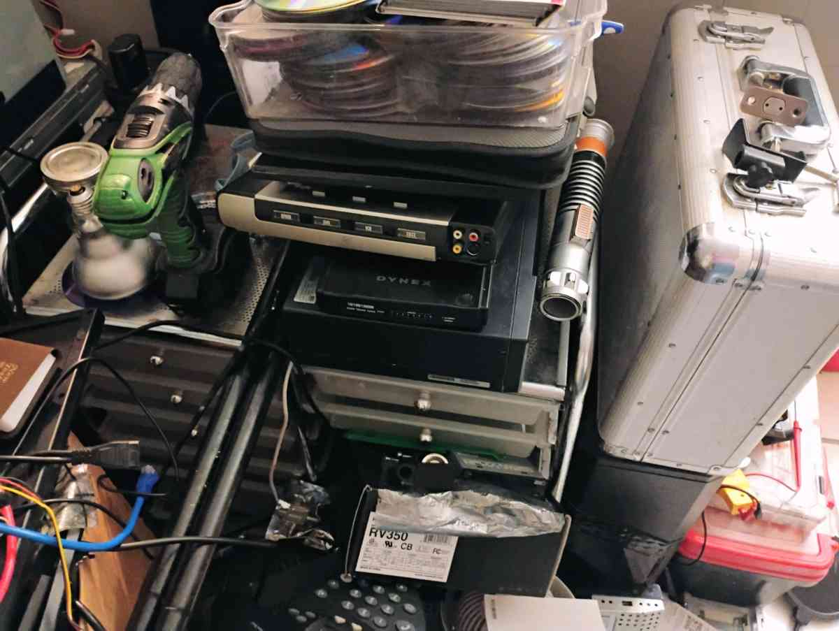 LOT Of Enterprise computer equipment