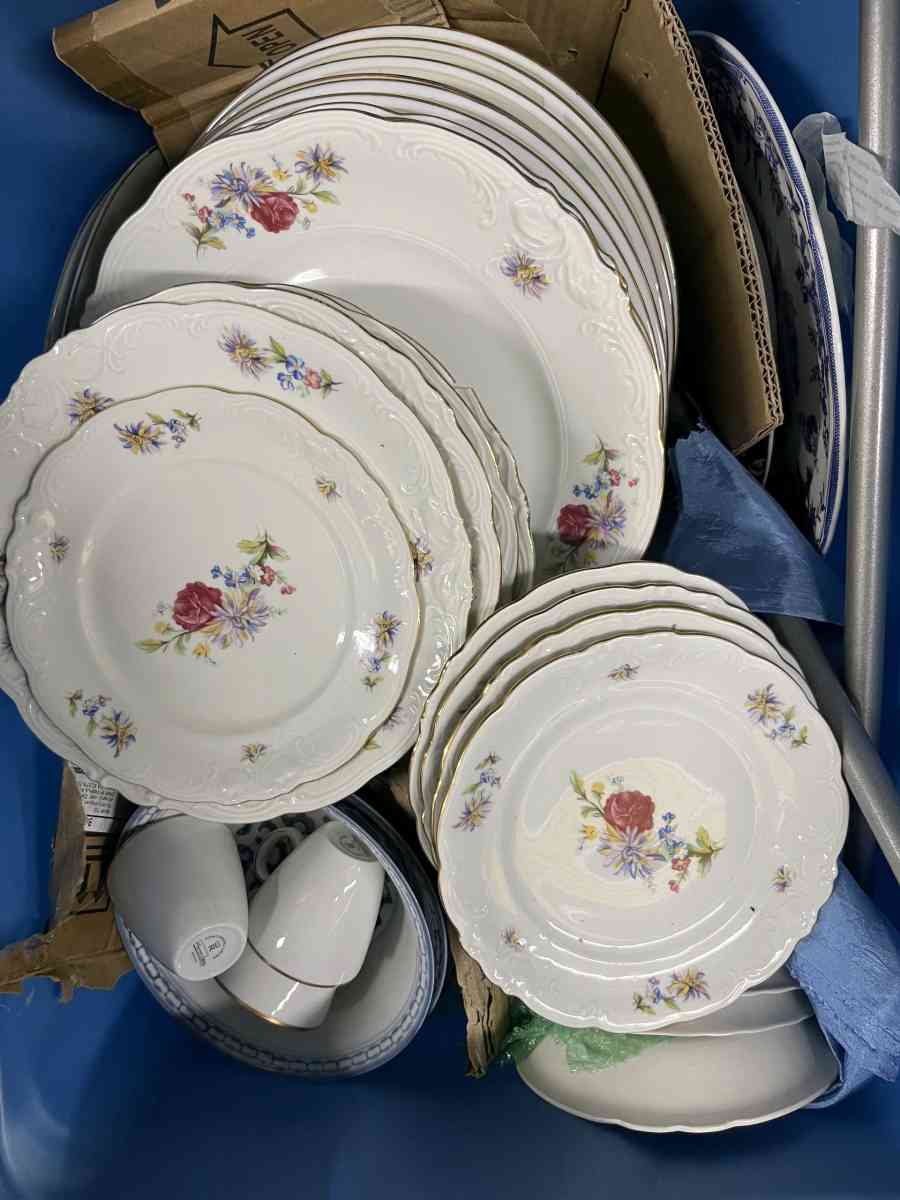 Vintage plates