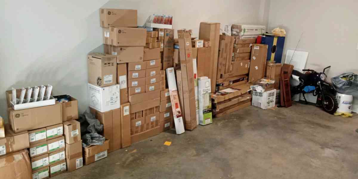 LED lights bulbs and fixtures