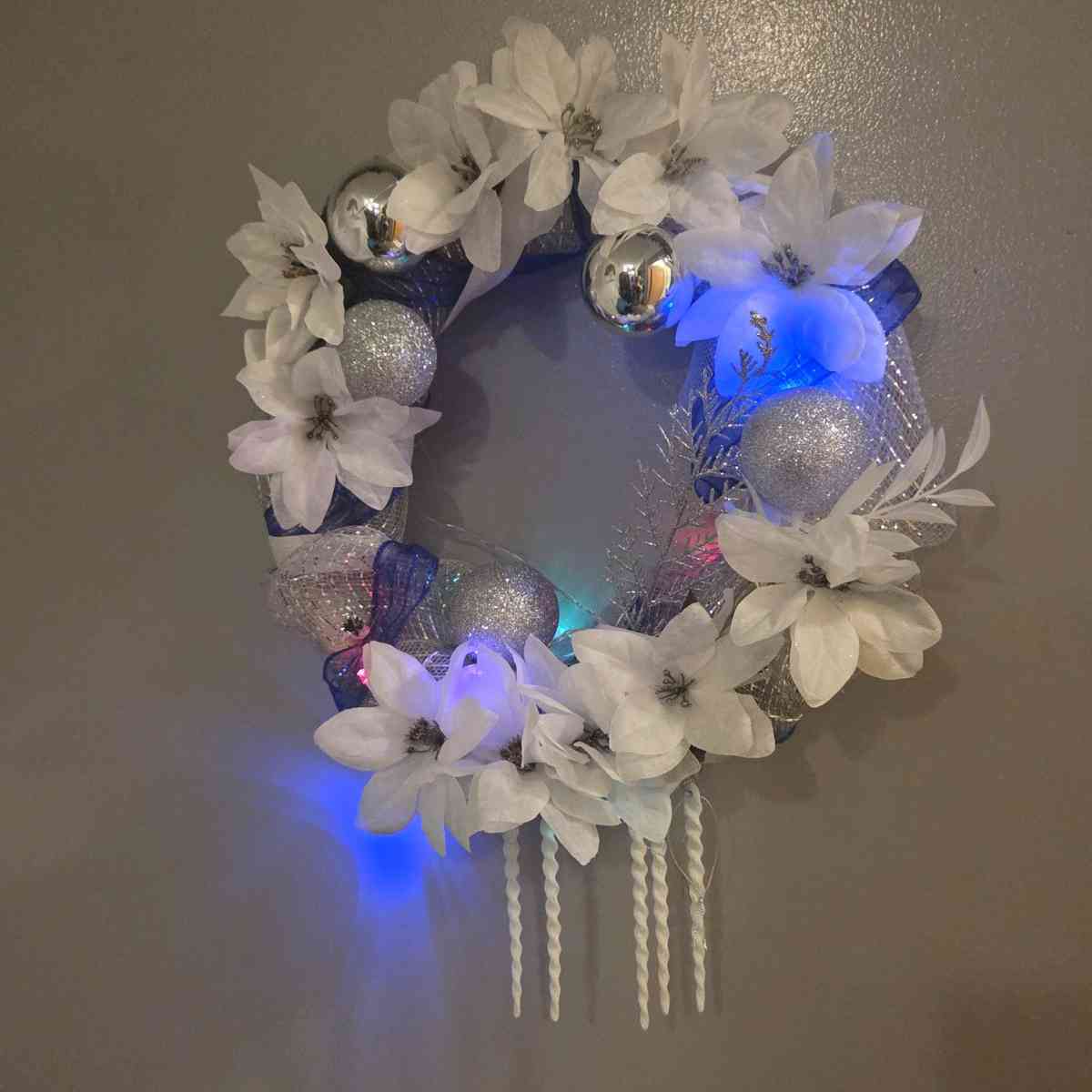 Customisable Holiday Decor