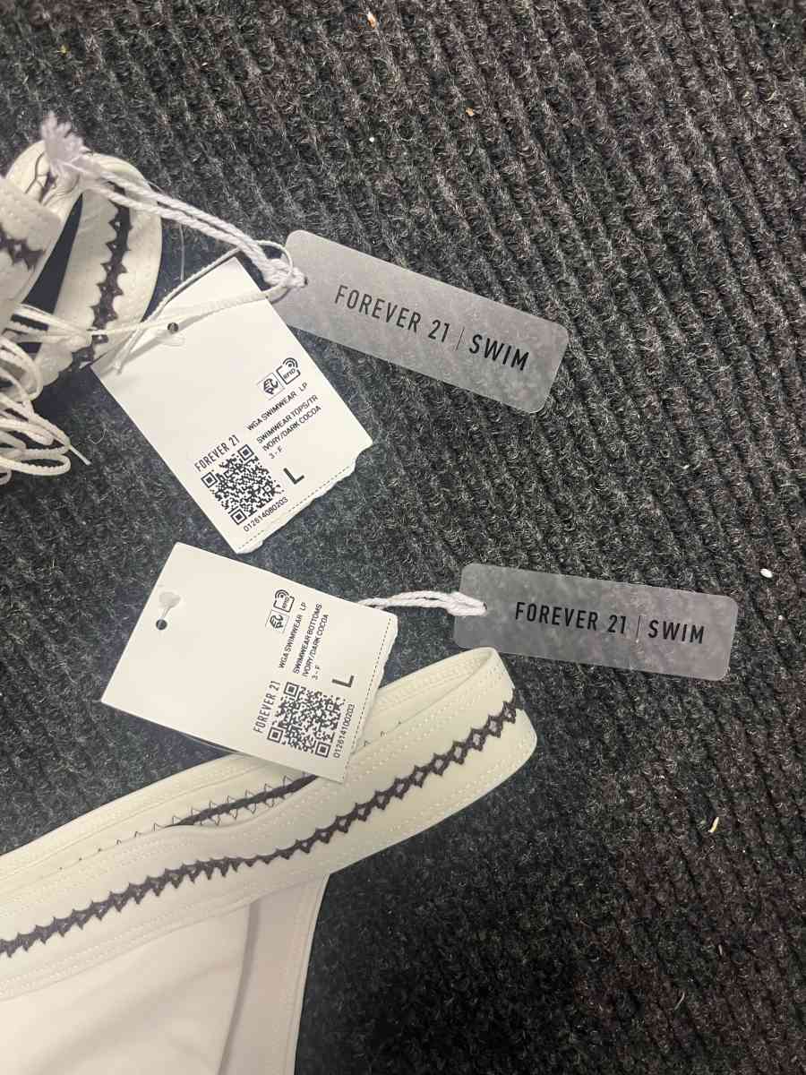 Forever 21 SwimwearBikini2PieceDark CocoaIvorySize L