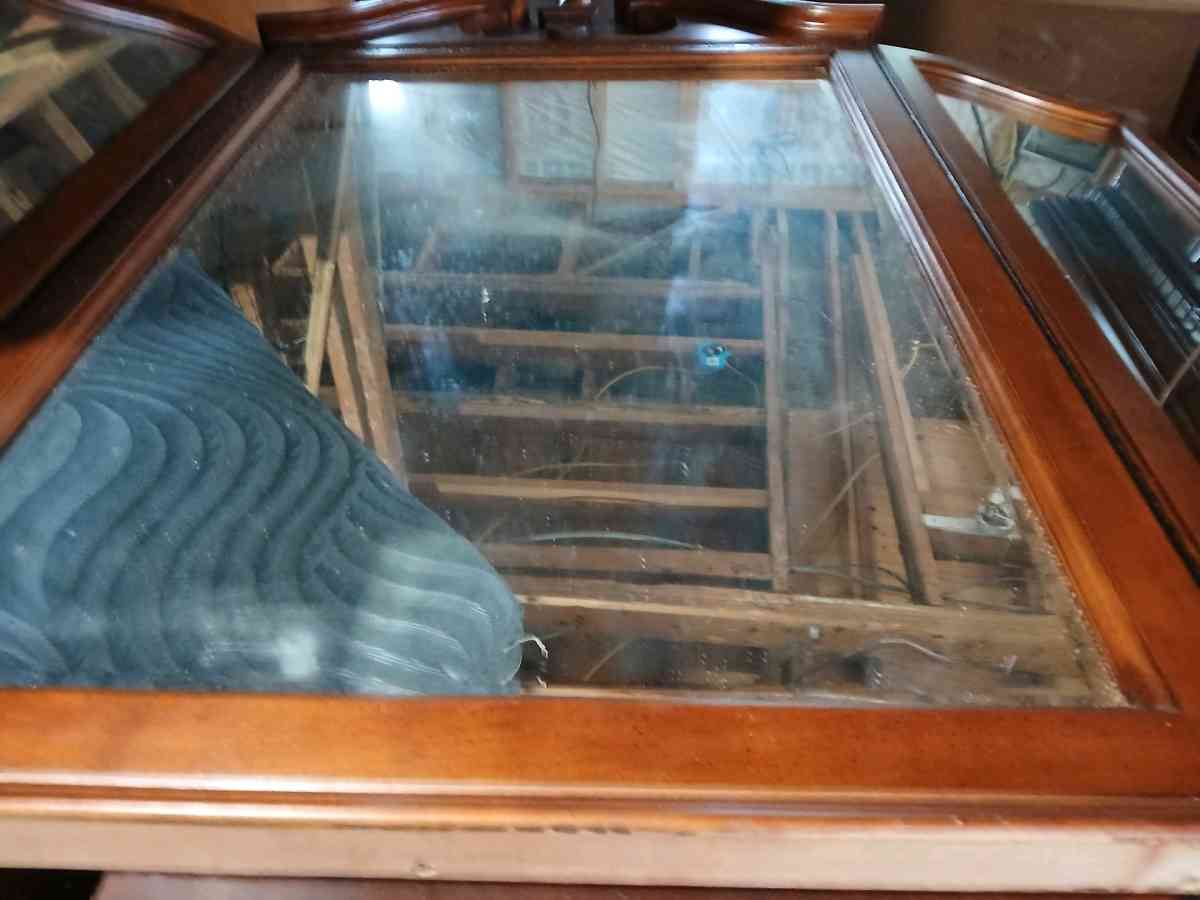 Red cherry wood with big mirror