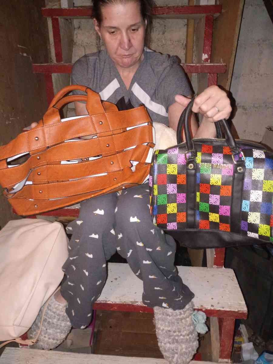 all purses for 5dollars