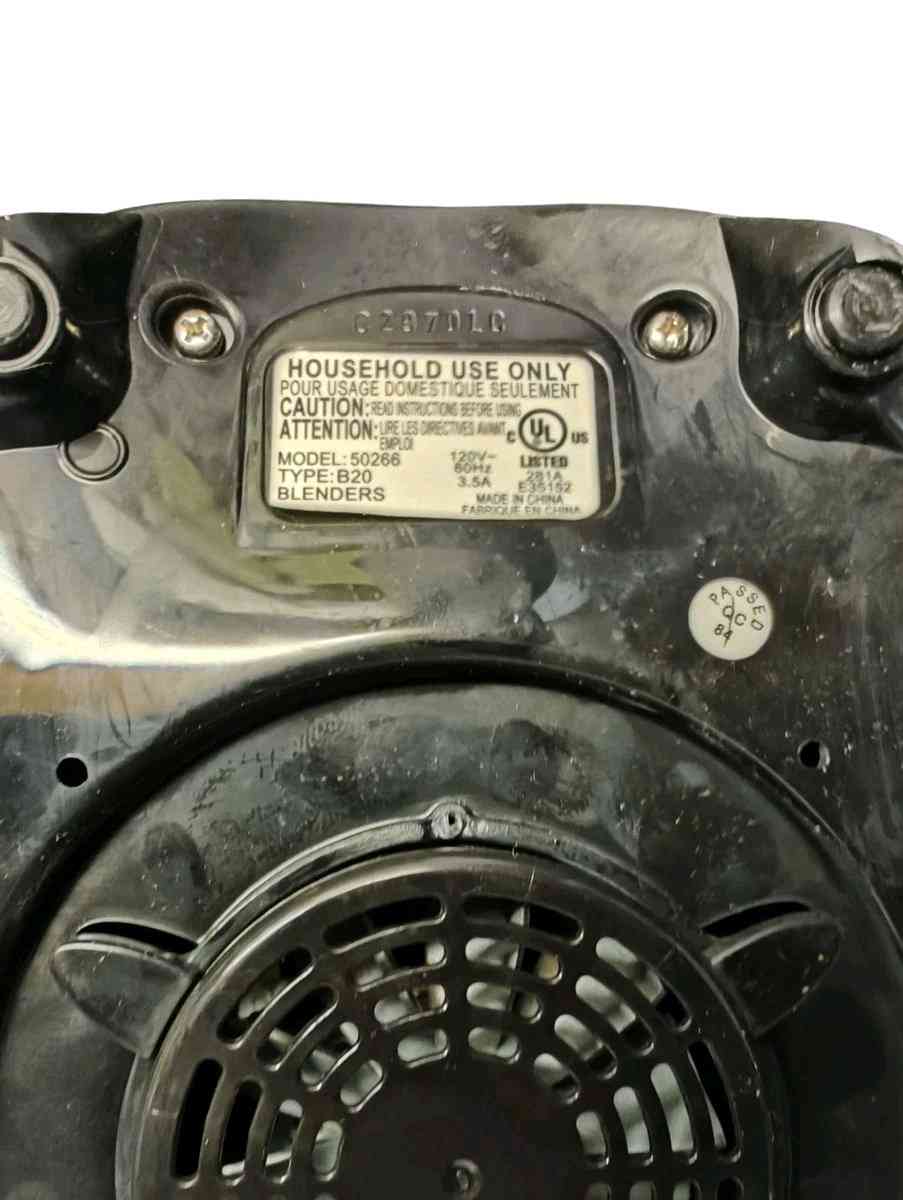 HAMILTON BEACH MODEL 52282 WAVE ACTION BLENDER 12 SPEED 6 CU