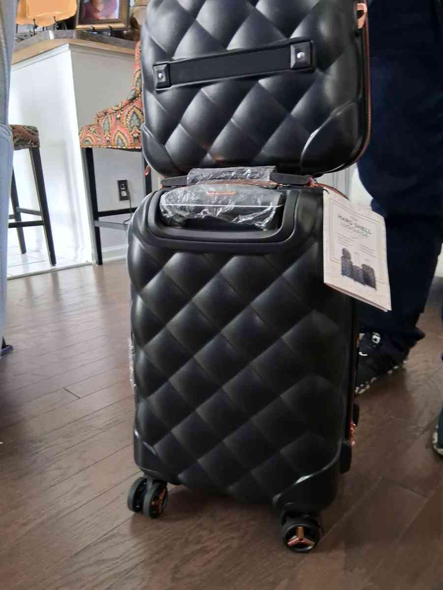 luggage set