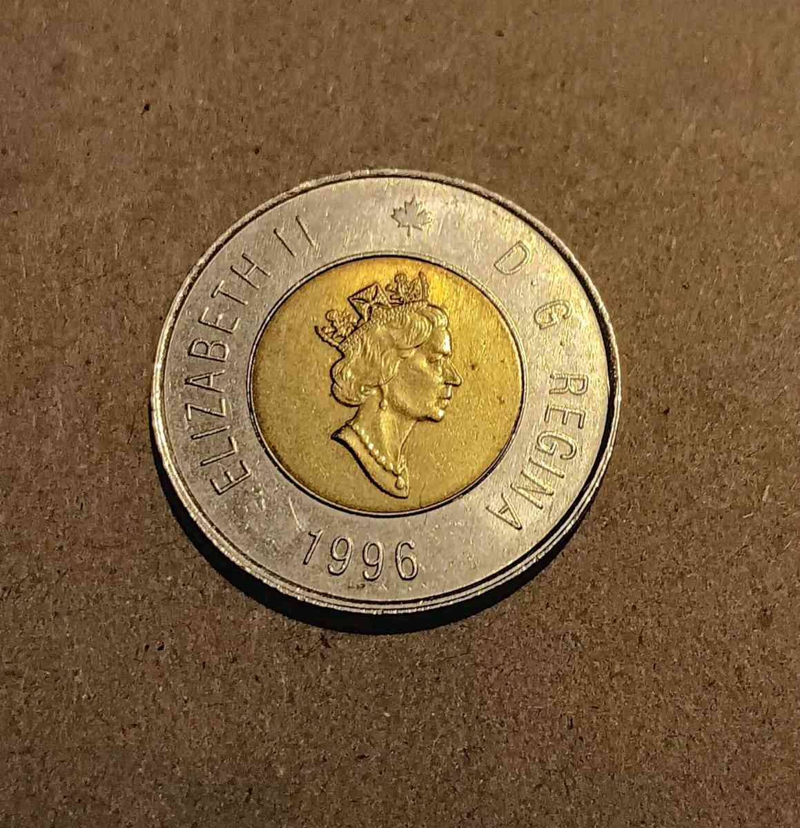 1996 2 Dollar Canadian Queen Elizabeth coin