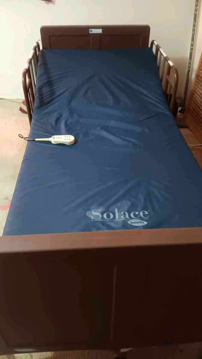 HOSPITAL BED  ELECTRIC