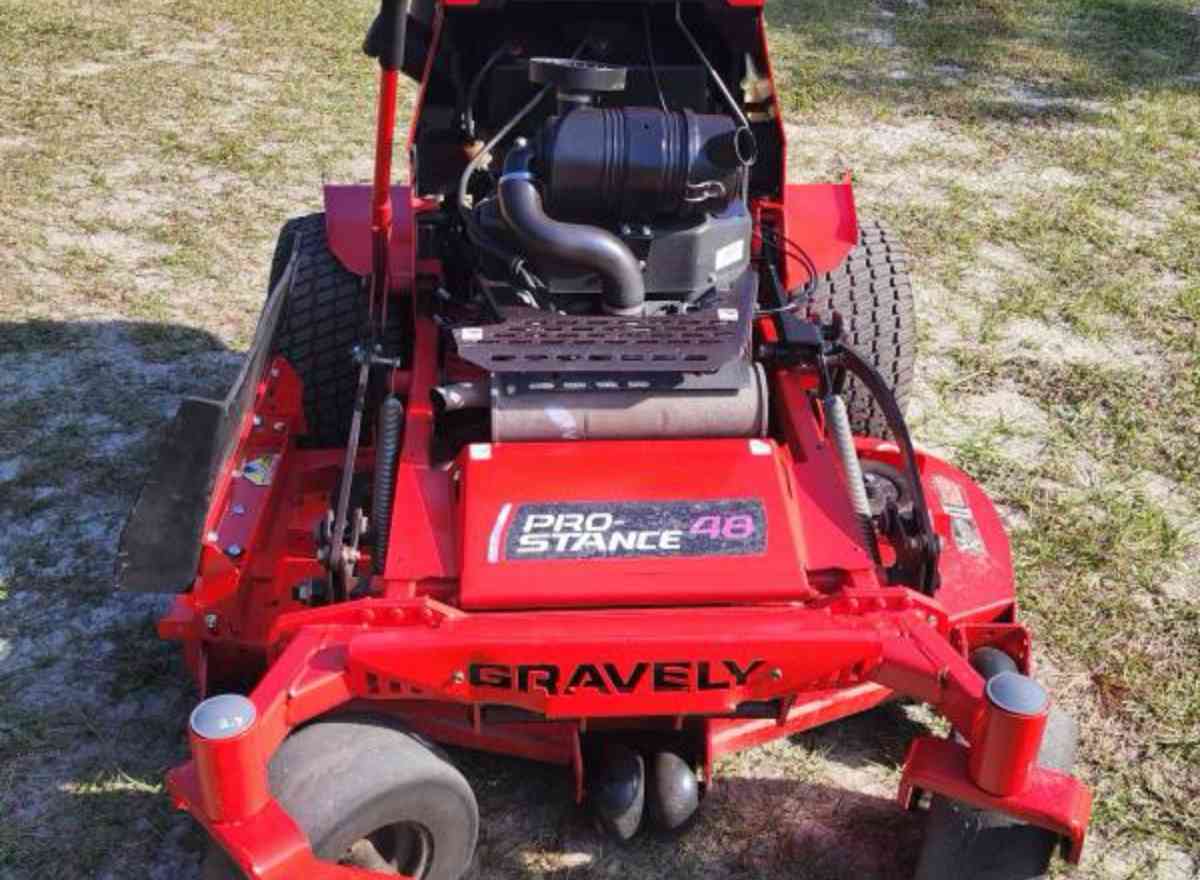 Gravely Pro Stance Stander Zero Turn 48 Inch LawnMower