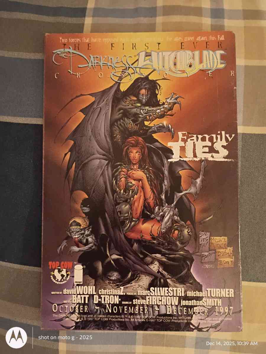 Hitchblade Comic Book