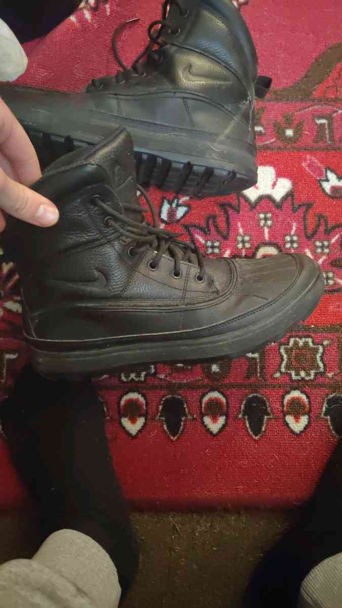 Nike boots