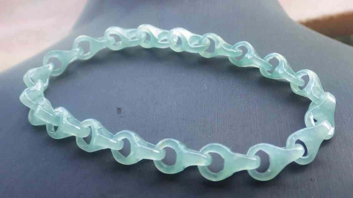 Certificate Jadeite Jade Green chain link knotted Bracelet