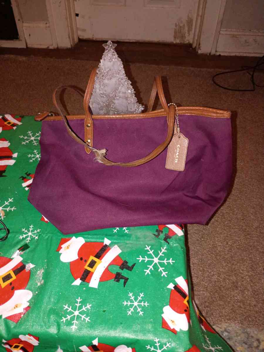 polyester plum Coach handbag with leather and gold trimming