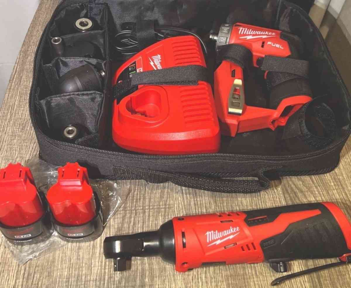Milwaukee M12 FUEL Brushless 4in1 Installation Driver Kit