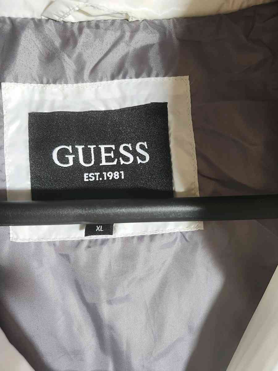 Guess Puffer Jacket XL