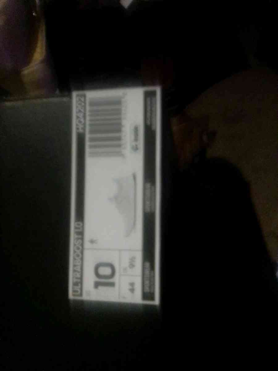 Mens Size 10 Adidas UltraBoost 10 Brand new