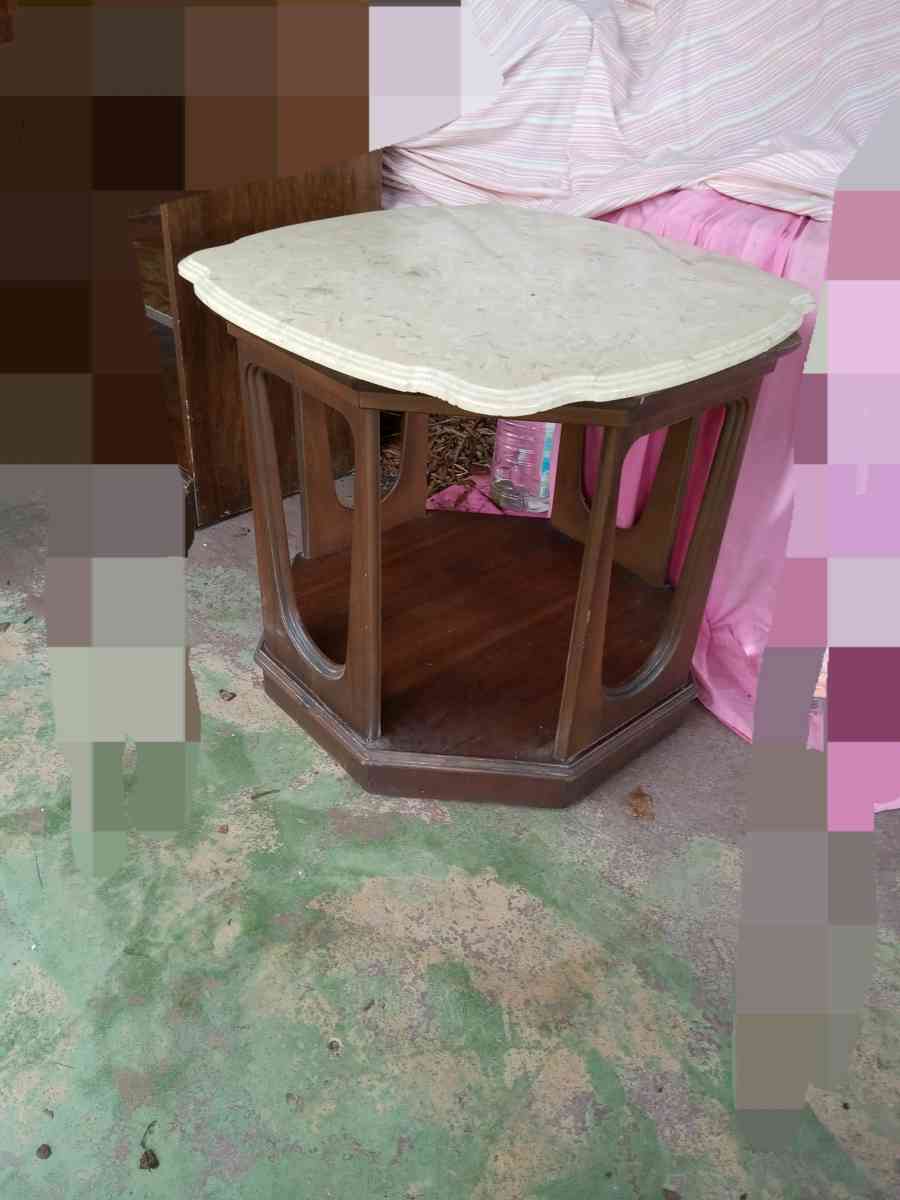 End table