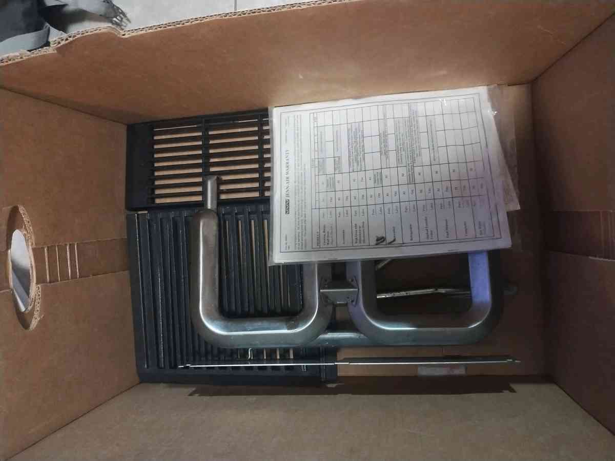 Jenn Air 18 inch electric cooktop grill with downdraft