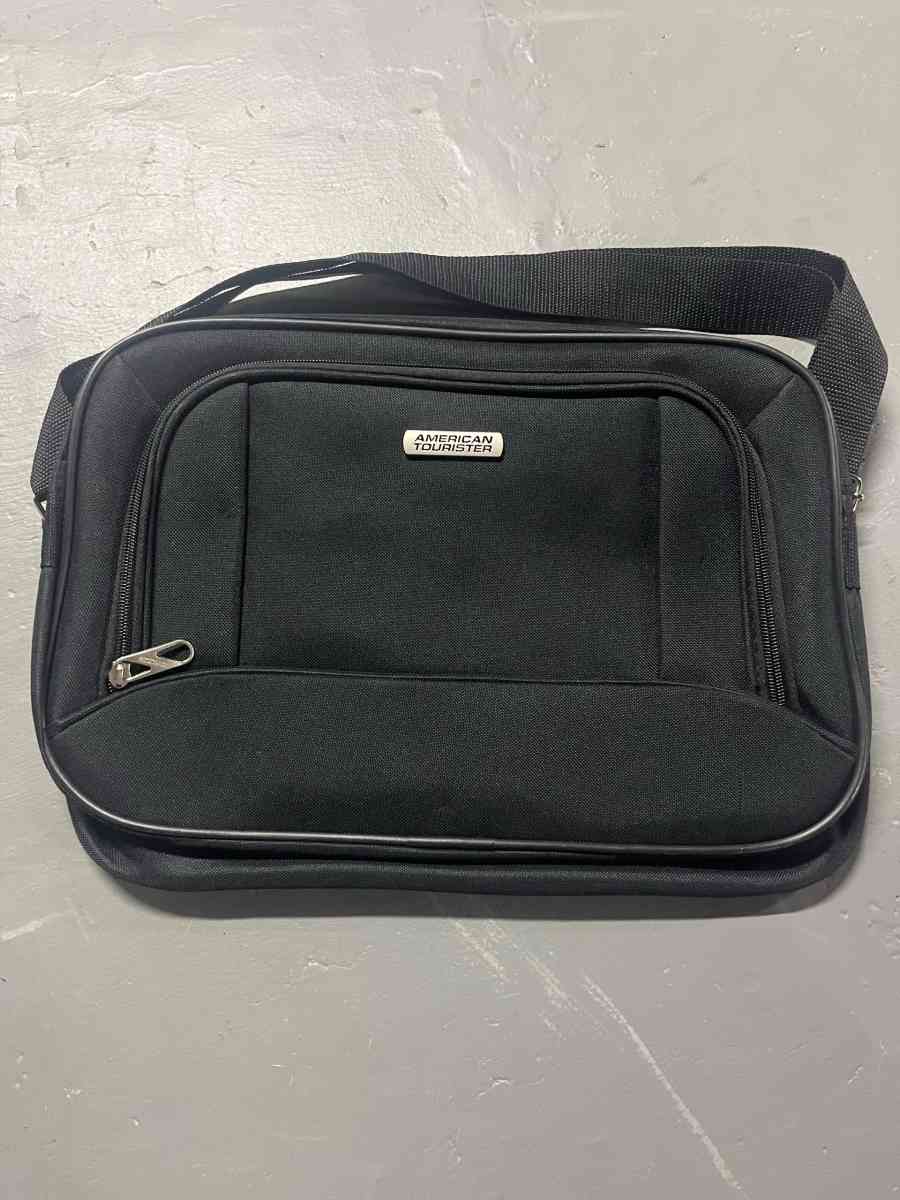 American Tourister Black Zippered LaptopCarry OnTravel Bag L