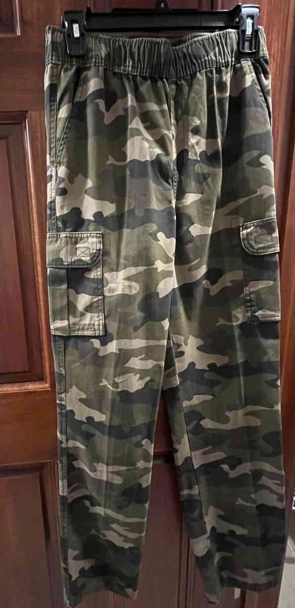 Camo PullOn Cargo Pants