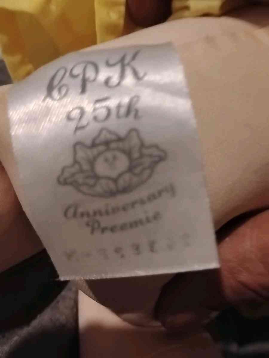 cabbage patch kid with signature 25th anniversary vintage