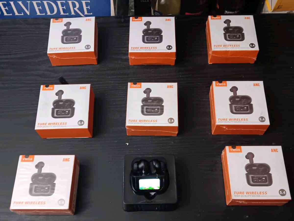 YW08 ANC MINI TOUCH SCREEN CASE PODS