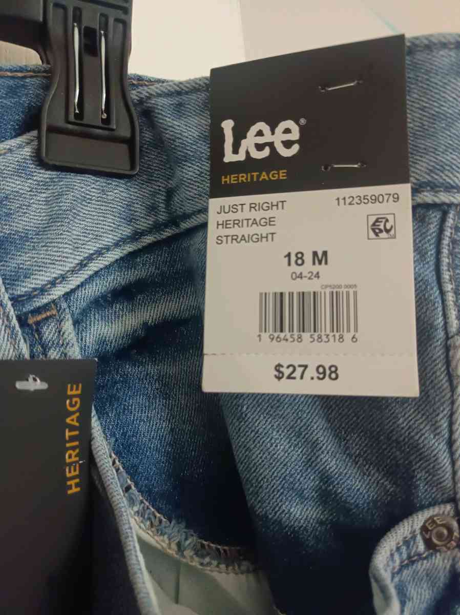 Womens Lee Jeans Size 18M NWT