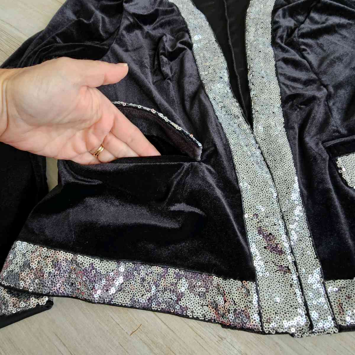 Shein Curve Black Velvet Blazer with Silver Sequins size 1X