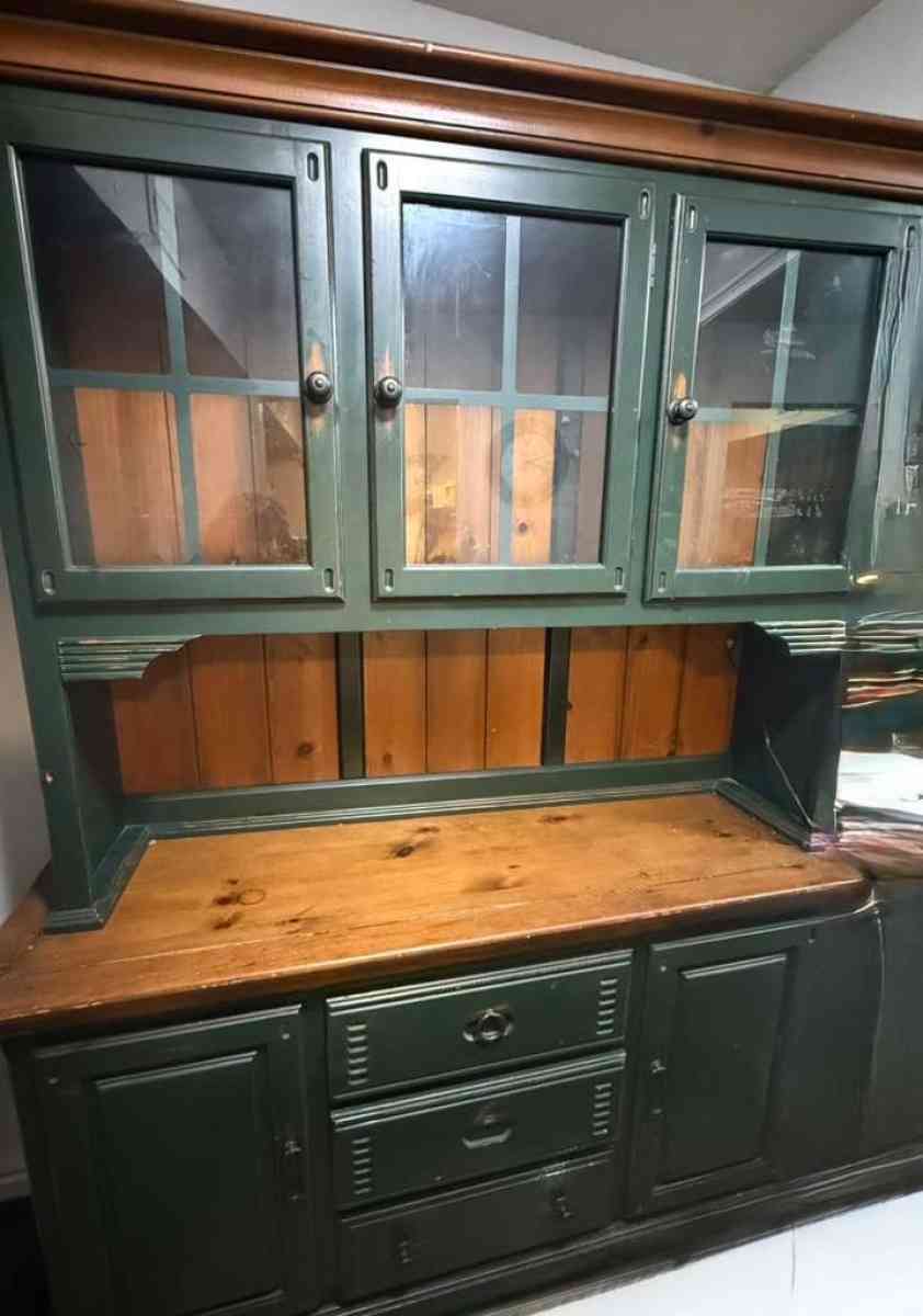 Green Wood Hutch with Glass Doors and Drawers Freestanding R