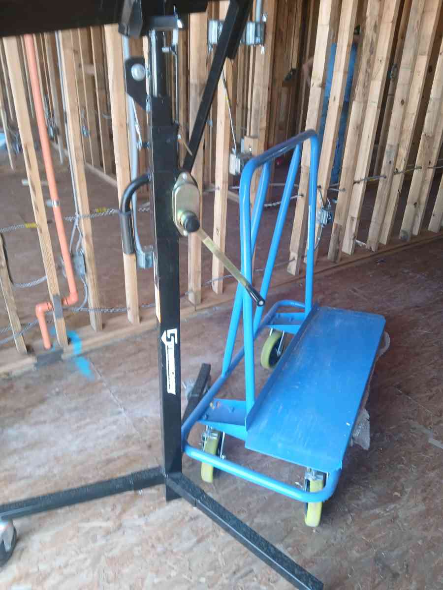 materials for roofing and tools for drywall