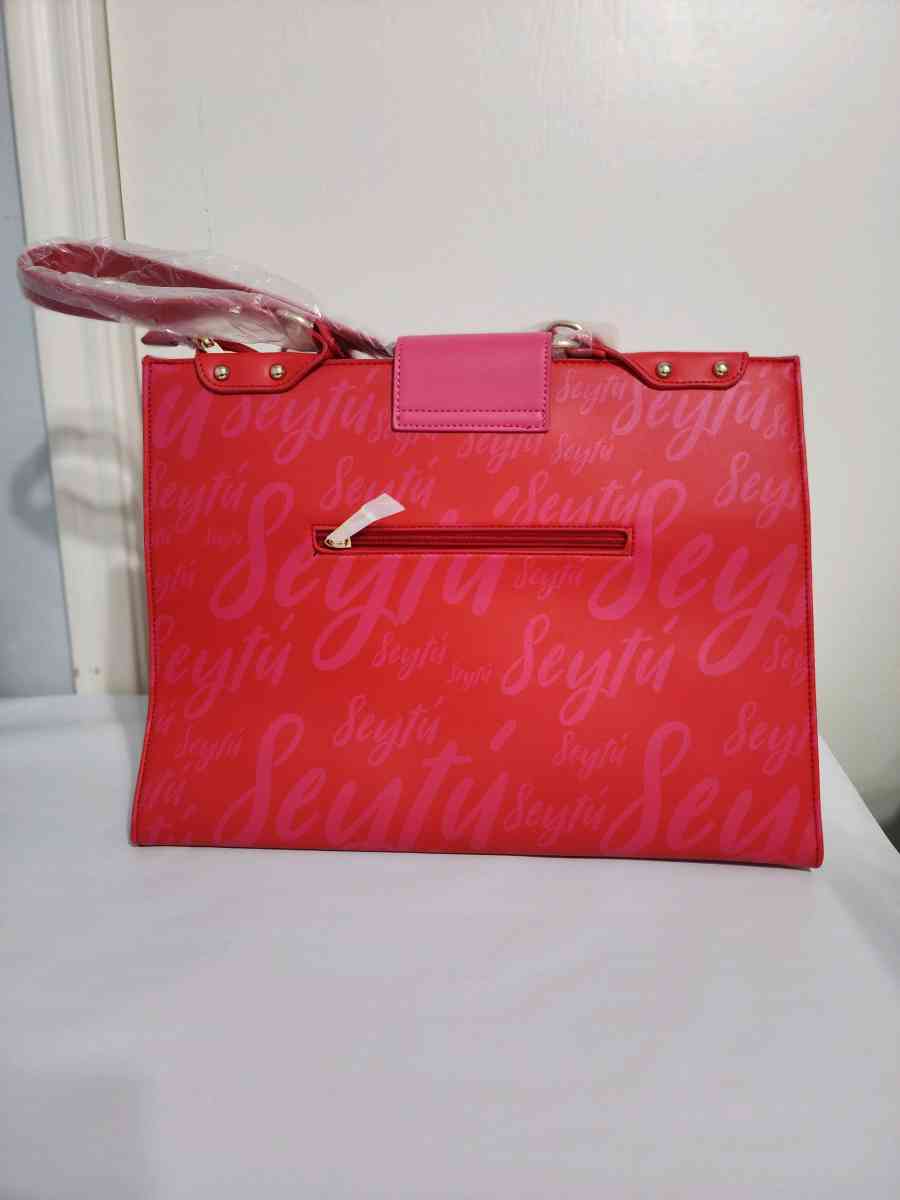 Bolso nuevo color Pink marca seytu