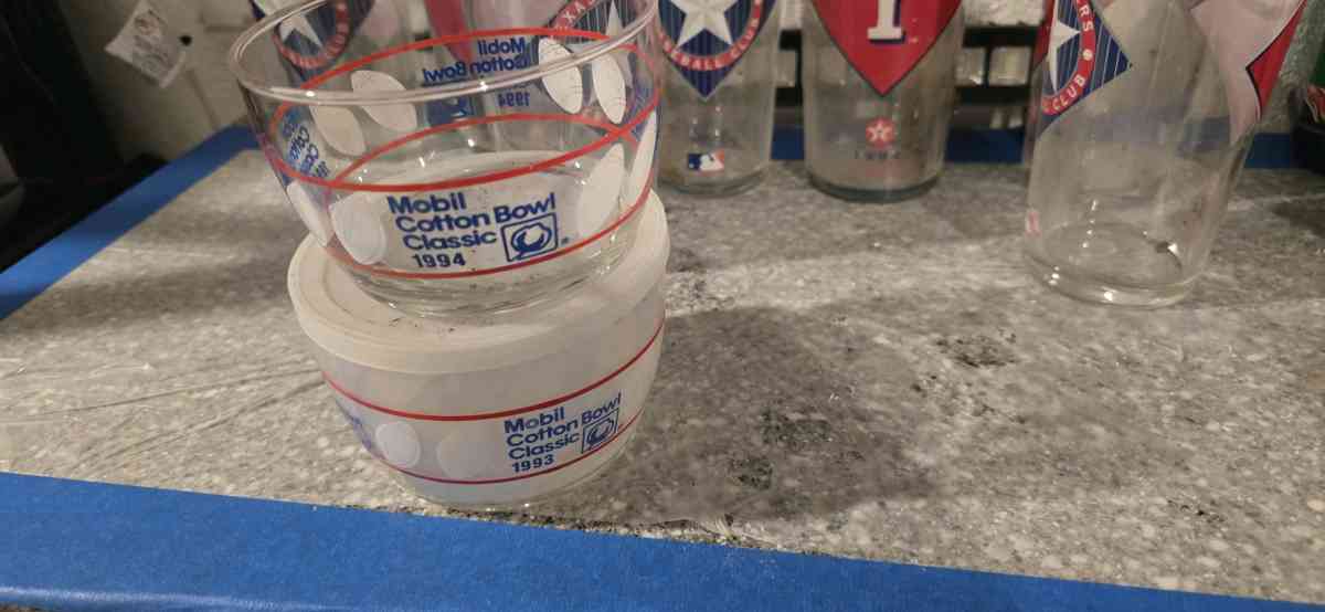 Texas Rangers 1993 glassware