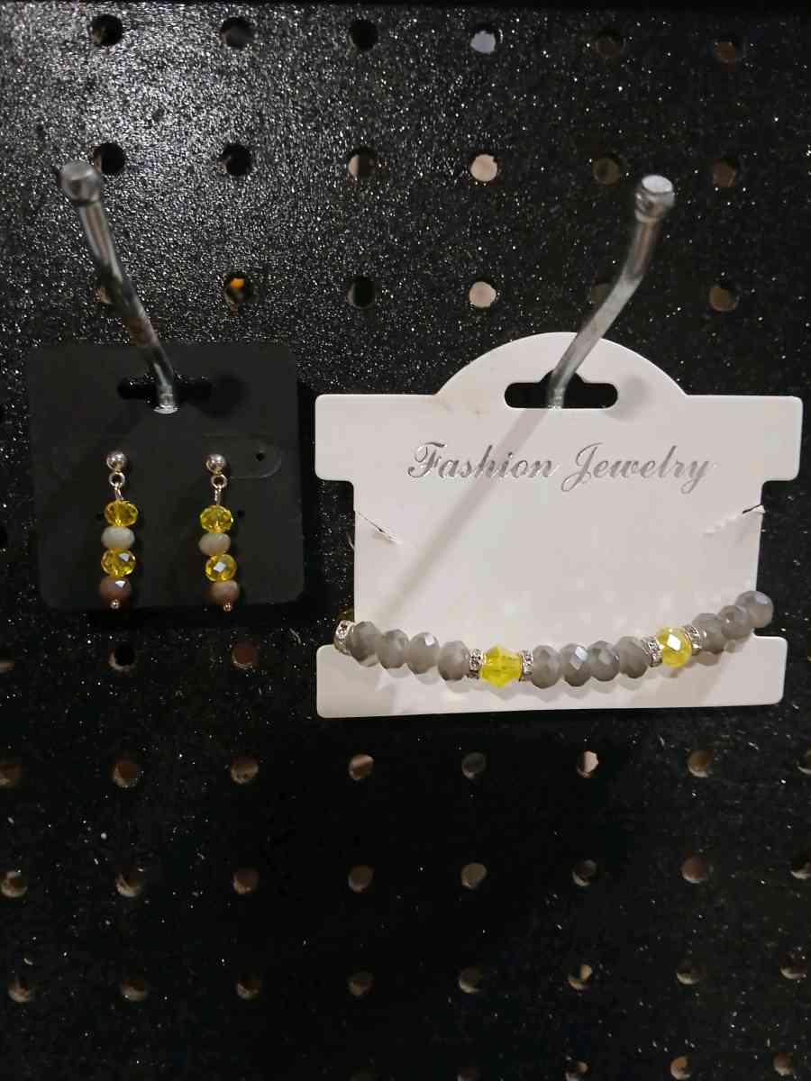 Matching Earrings  Bracelet Set