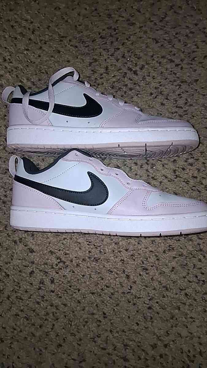 shoes I will ship and i have cashapp