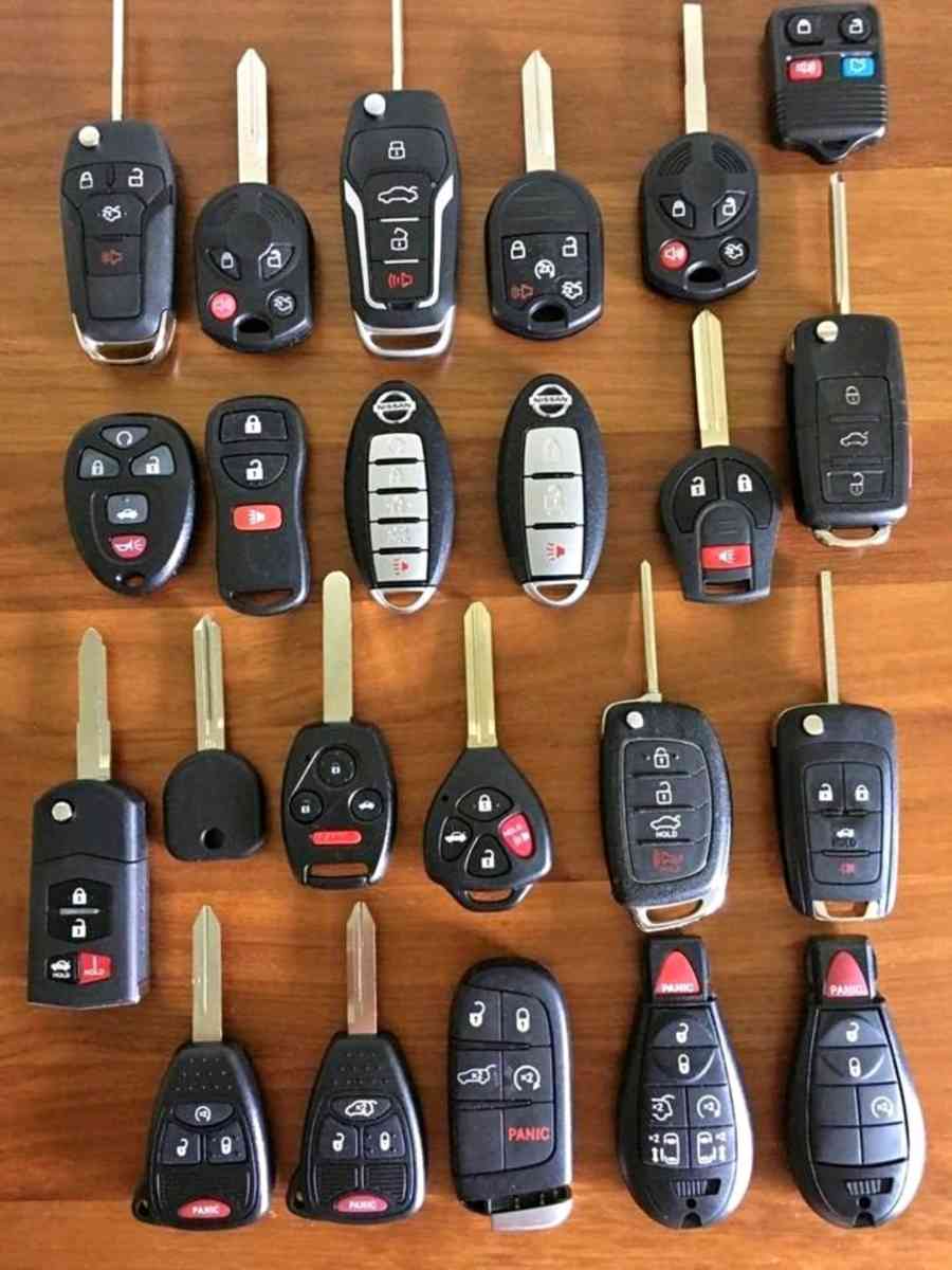 Car Keys  Remotes  Smart Keys  Llaves de Carro  Controles  F